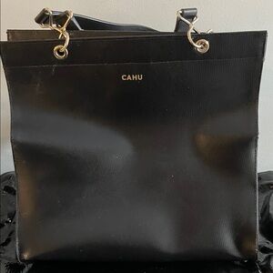 Cahu black bag, great for tablet or laptop